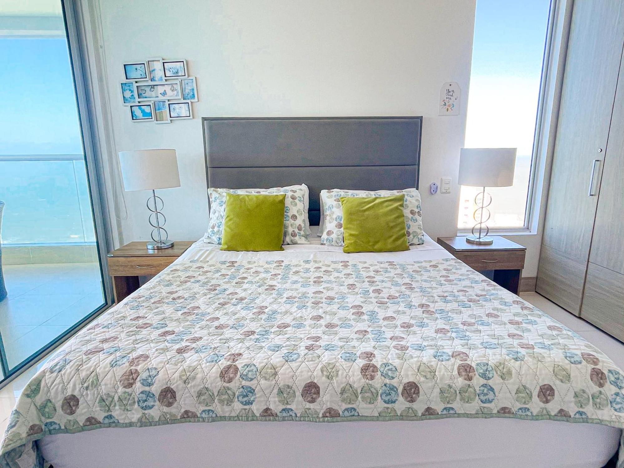 Palmetto Sunset'S Best Seaview Apartment