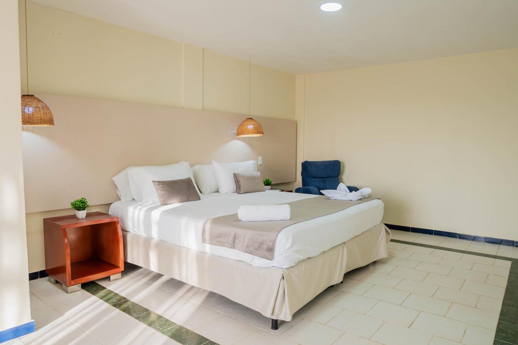 Playa Palmeras Hotel 3*