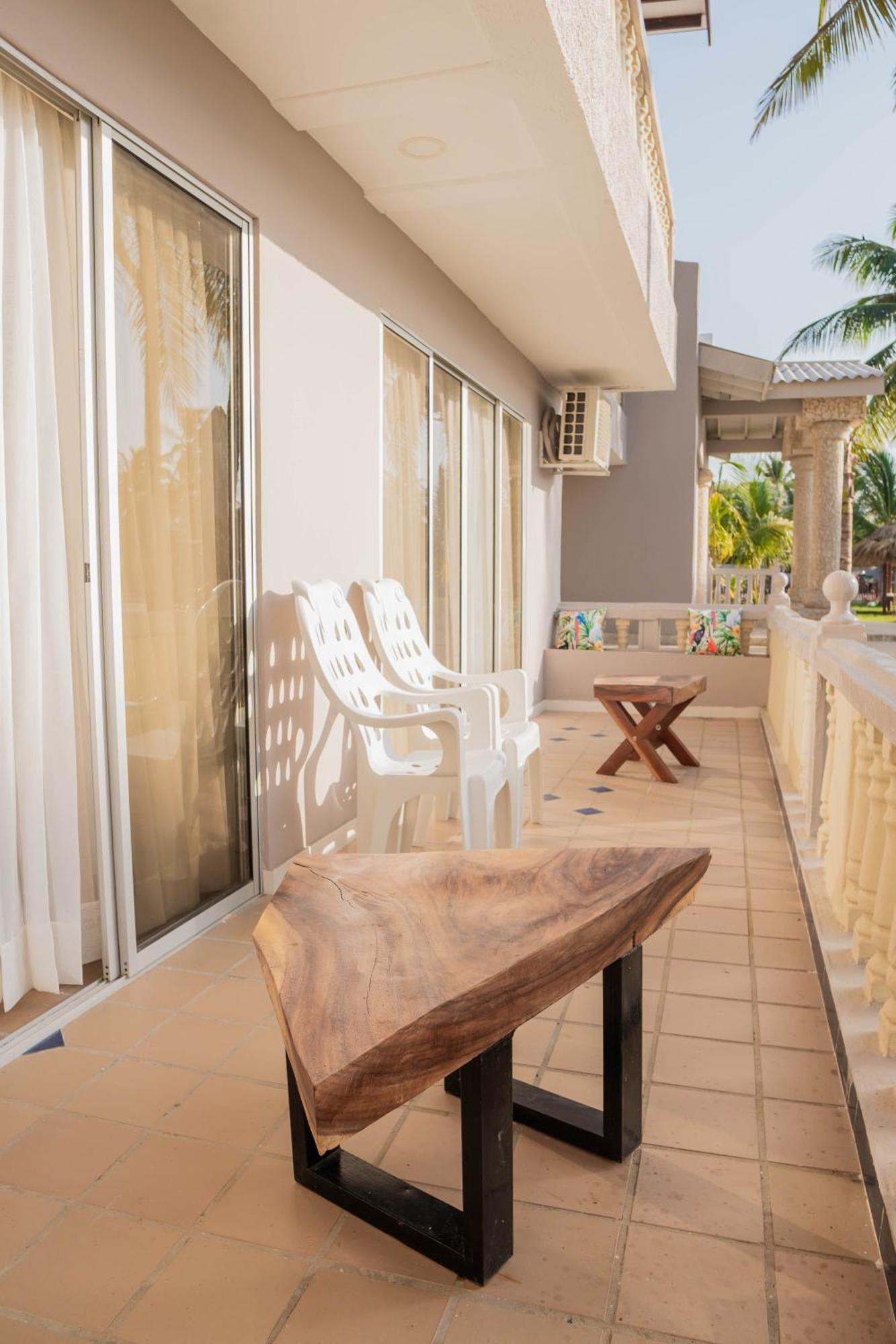 Hotel Playa Palmeras 3*