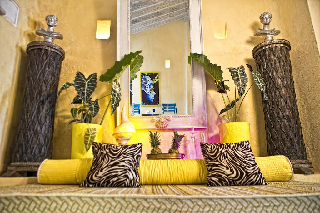 Casa Logos Boutique
