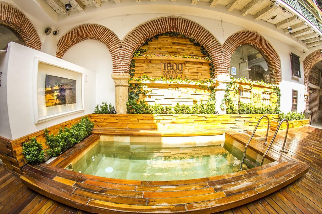 Albergue Bourbon St Boutique