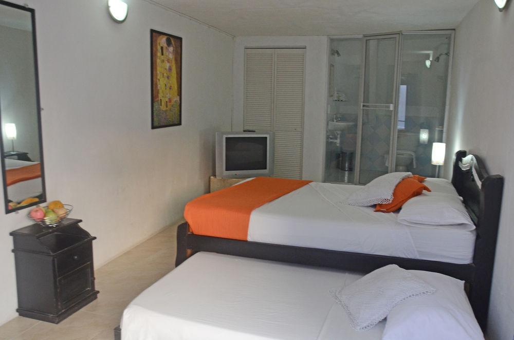 Hotel Galeria La Trinidad 3*