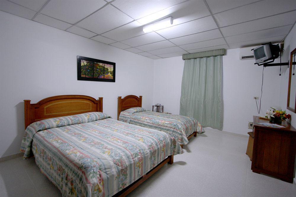 Dorado Plaza Centro Historico Hotel 3*