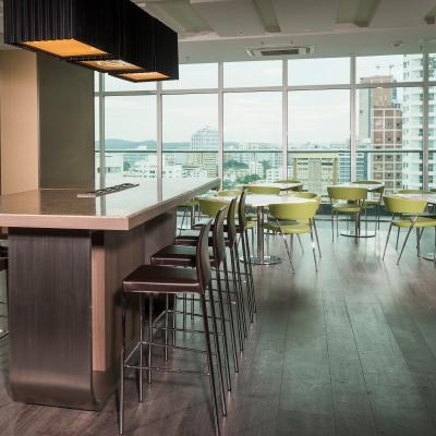 Hotel Hampton By Hilton 4*