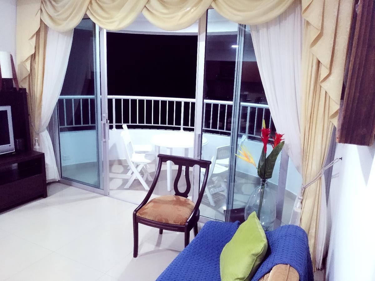 En Palmetto Apartment *
