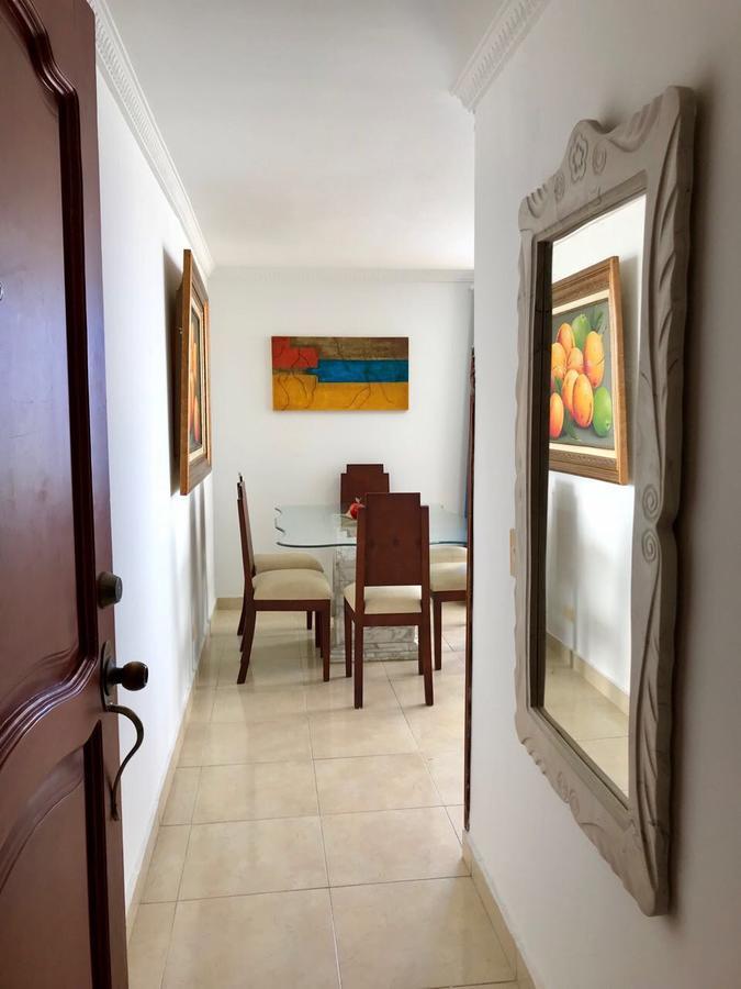 Colonial Apartment *