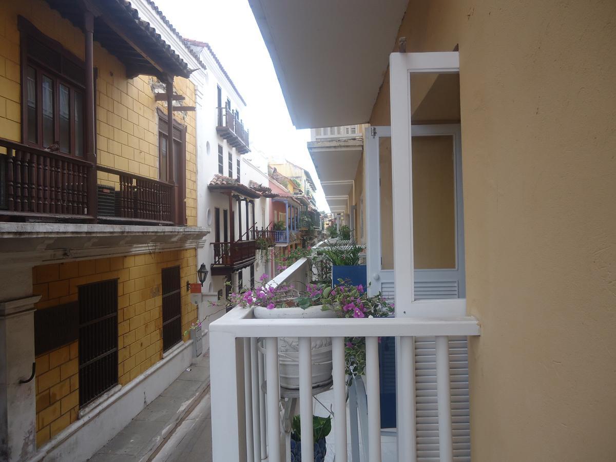 Alvarez Apartment