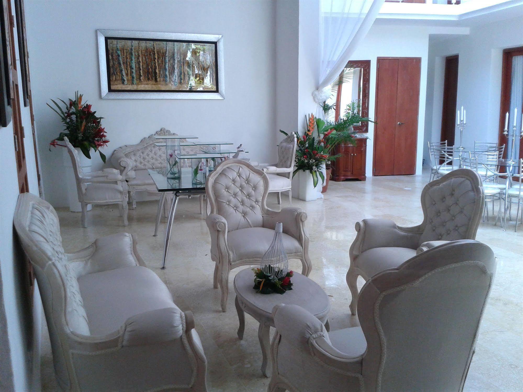Casa Blanca Boutique