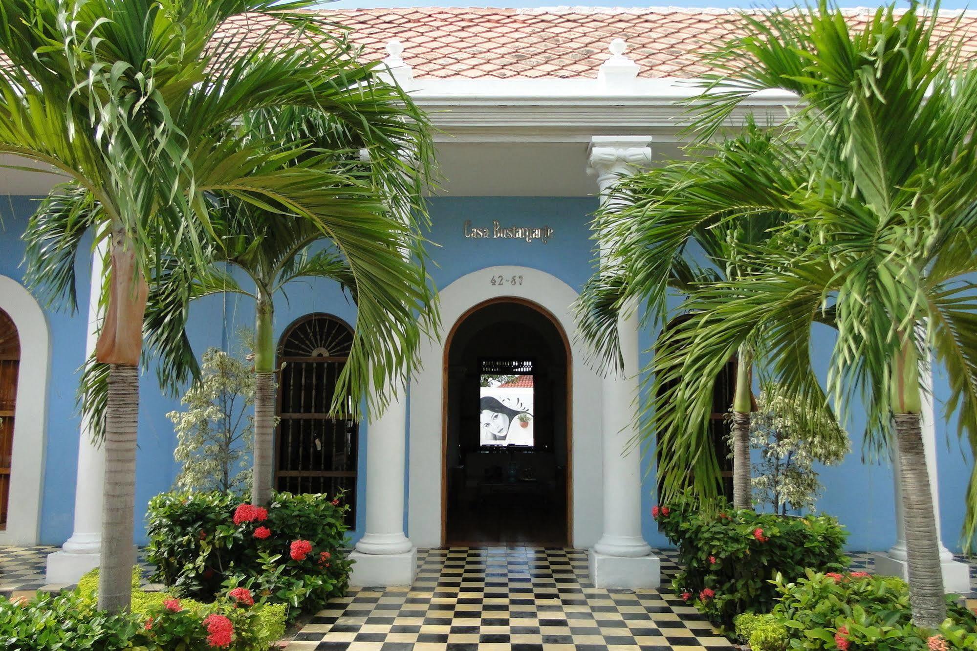 Casa Bustamante Boutique 4*
