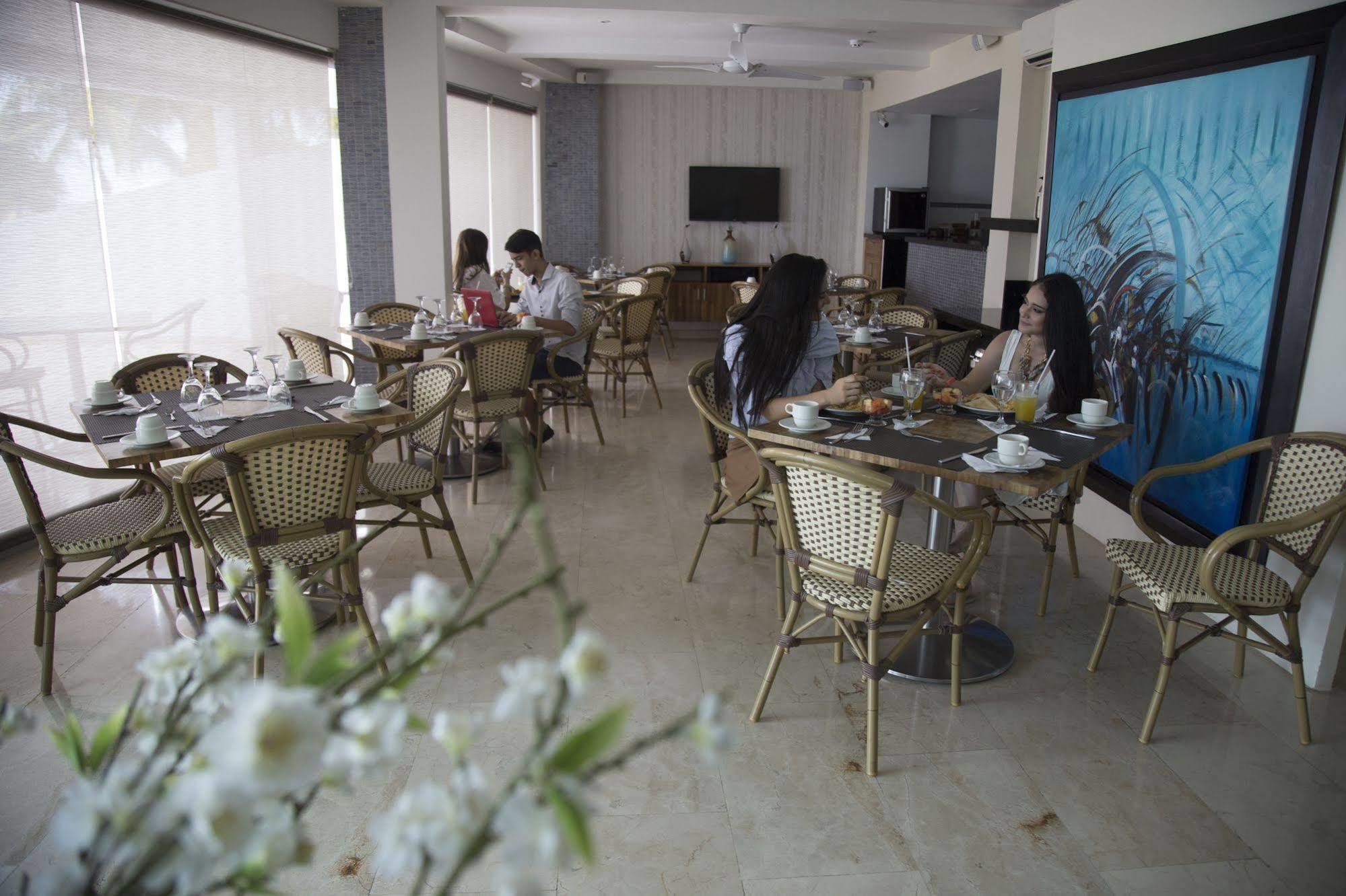 Hotel Hotel Summer Frente Al Mar