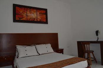 Boutique High Park Hotel