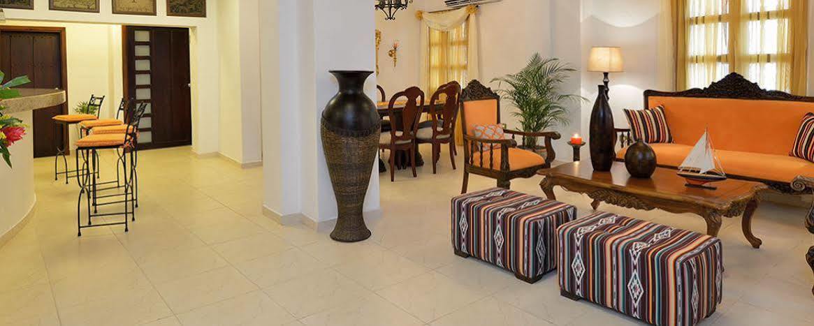 Dorado Plaza Calle Del Arsenal Hotel
