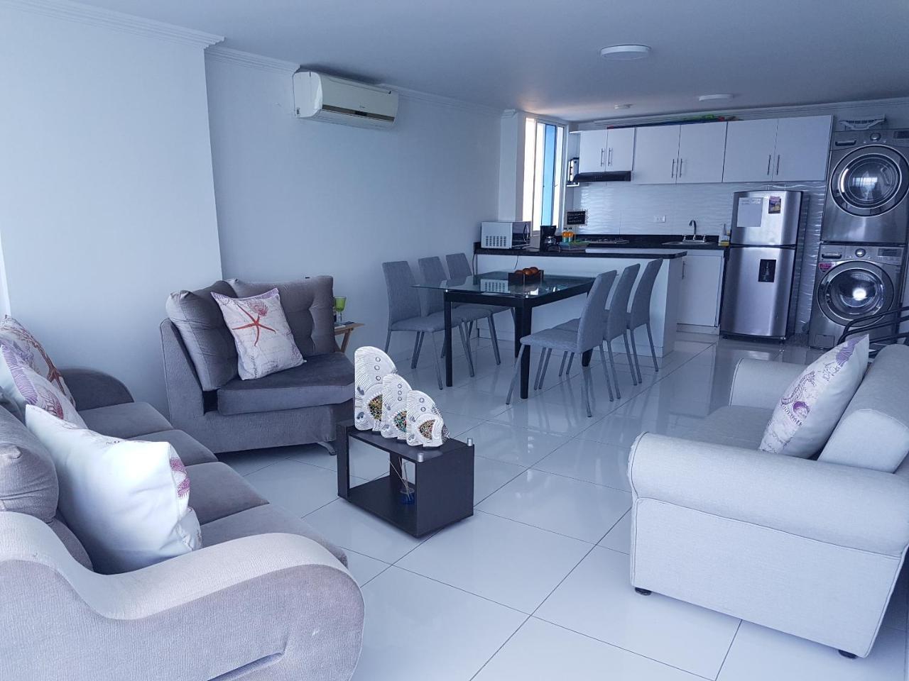 Apartamento Espectaculares Vistas, Edificio Nautilus, Barrio El Laguito. Cartagena