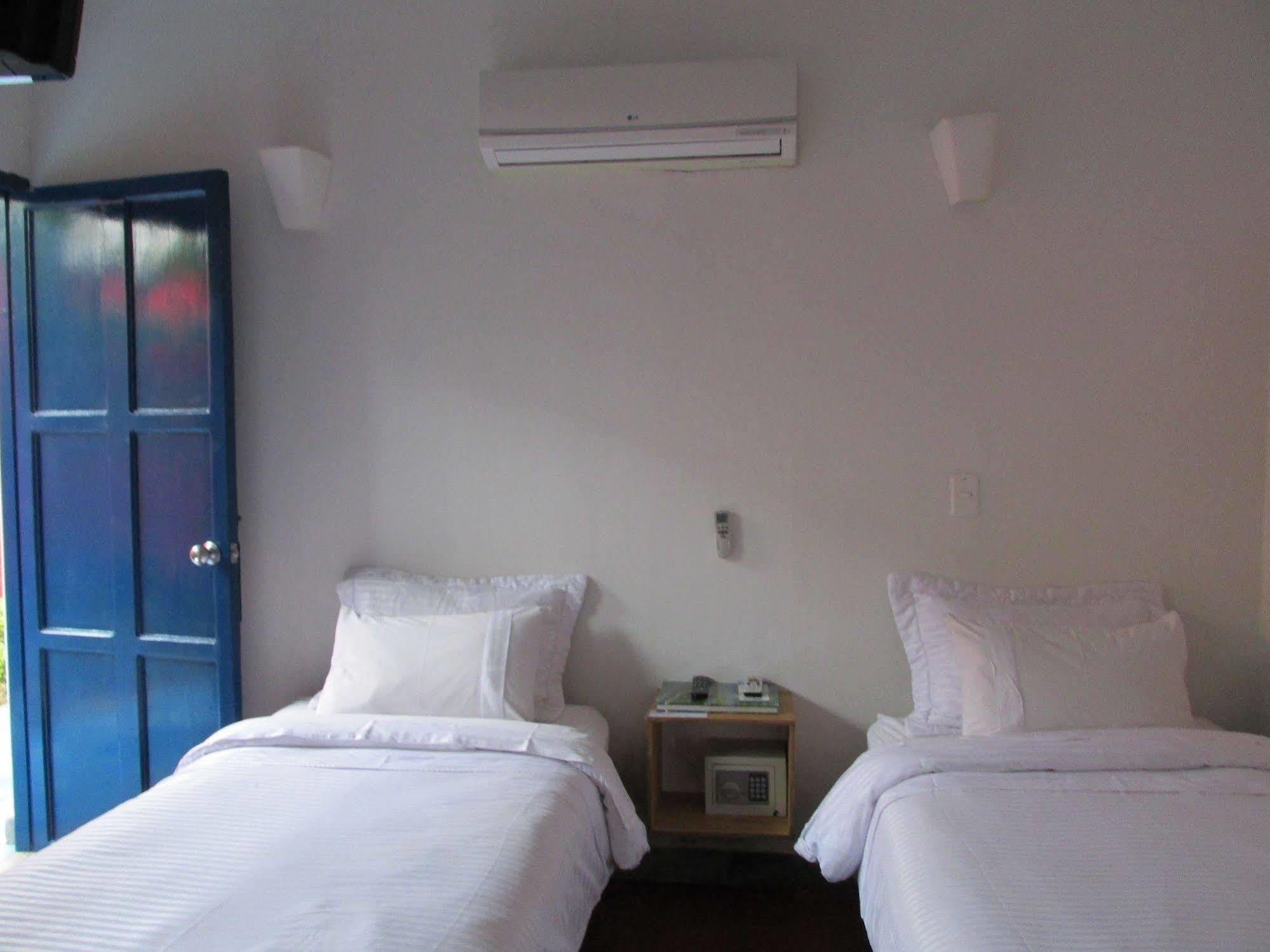 Zana Boutique Hotel 3*