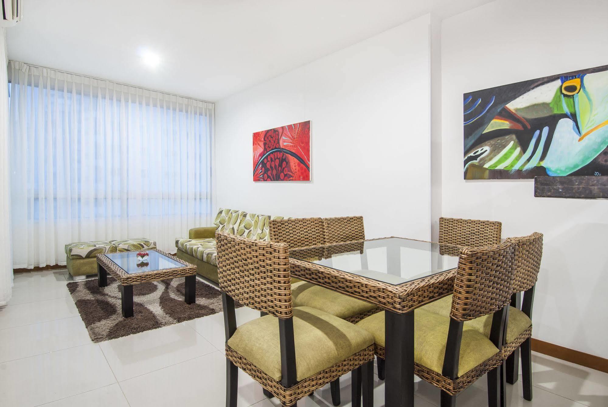 Travelers Orange Cartagena Aparthotel