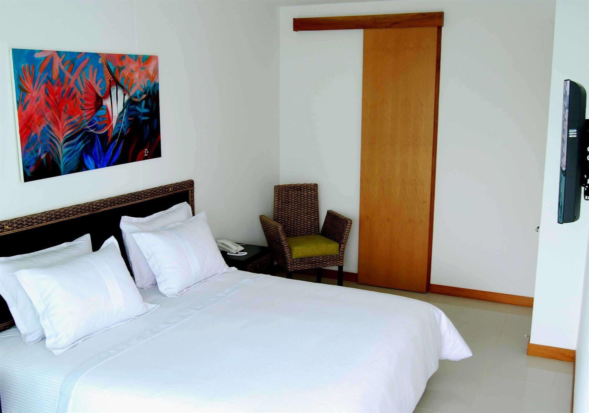 Travelers Orange Cartagena Aparthotel