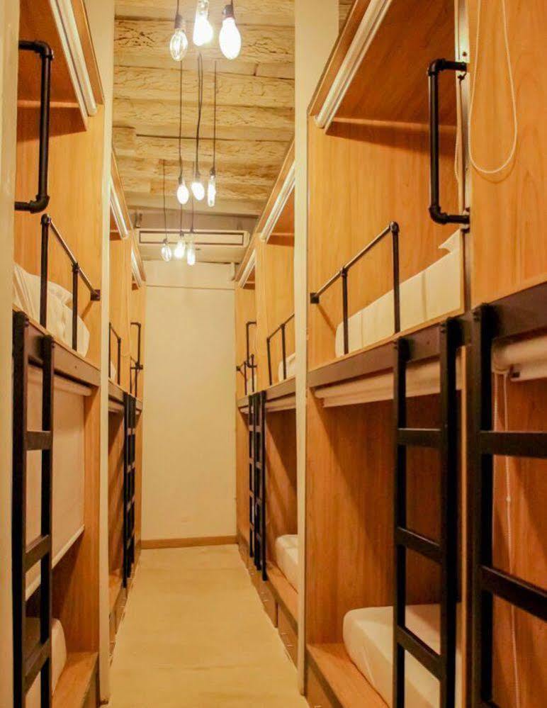 Bourbon St Boutique Albergue *