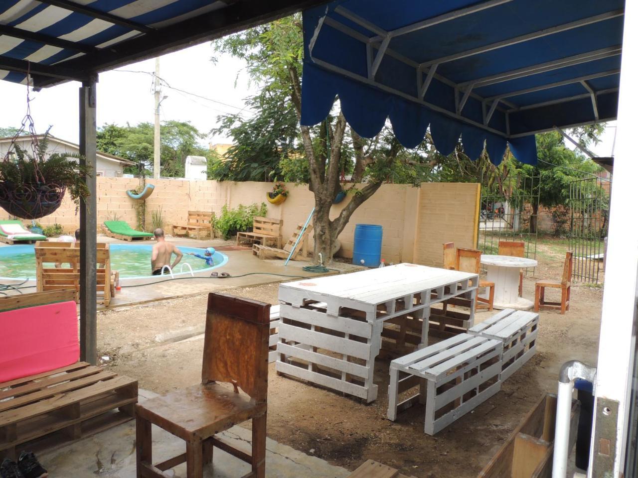 Hostel Punta Canoa *