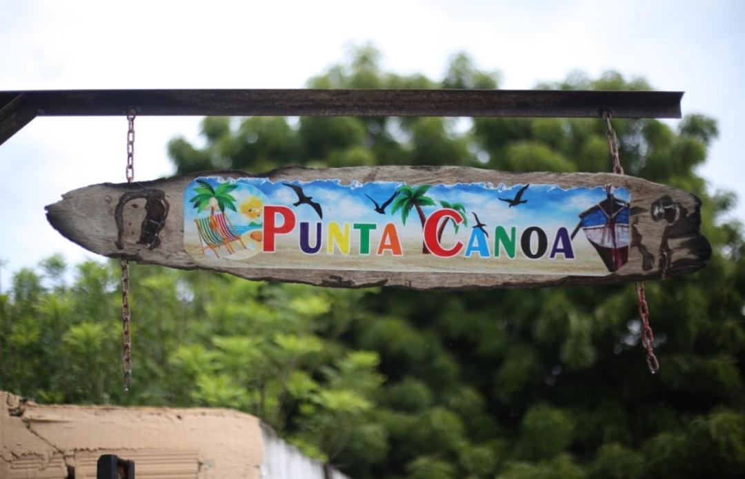 Punta Canoa Hostel *
