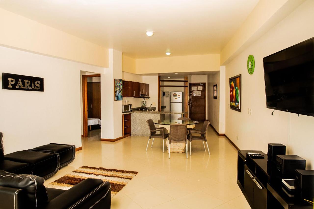 Poseidon Apartment *