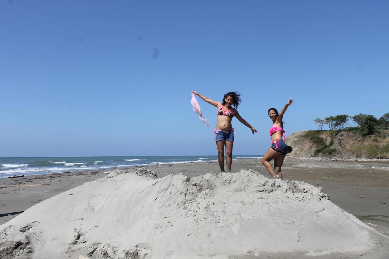 Hostel Punta Canoa *