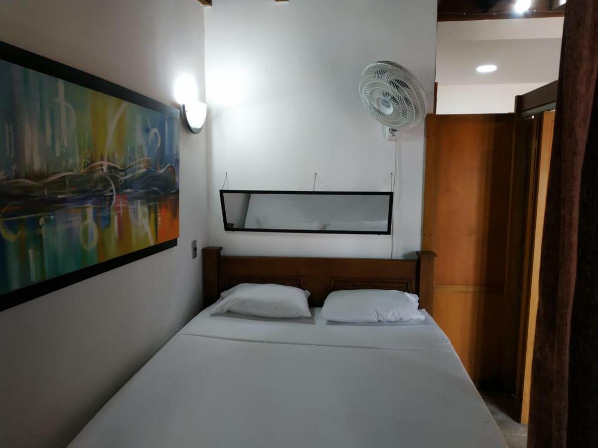 Decor Inn *