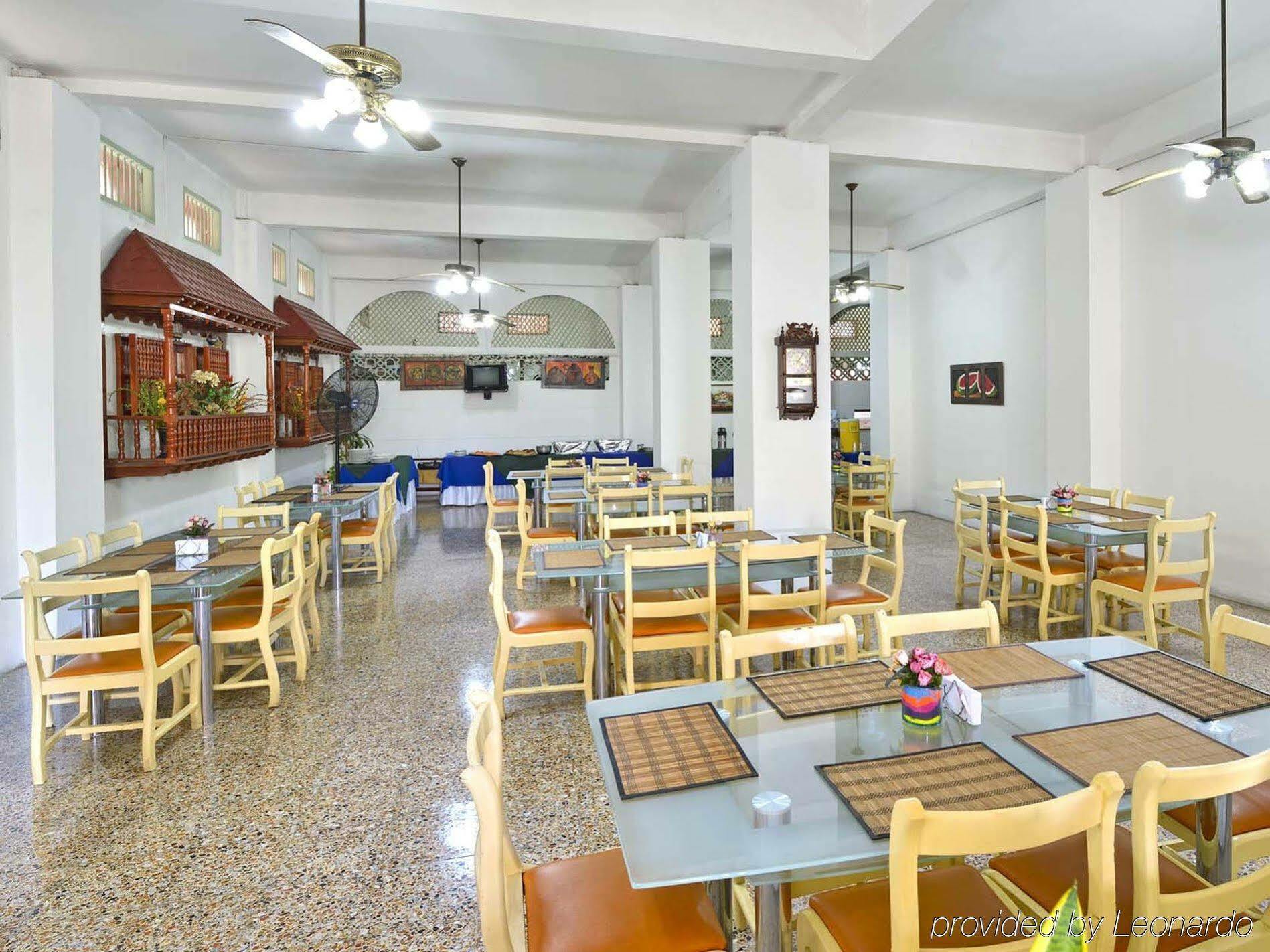 Dorado Plaza Centro Historico Hotel 3*