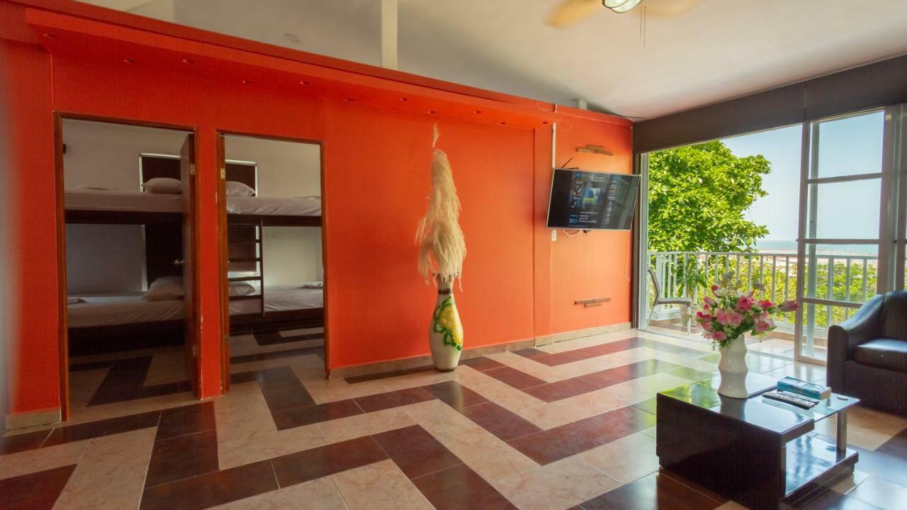 Aparthotel Hollywood
