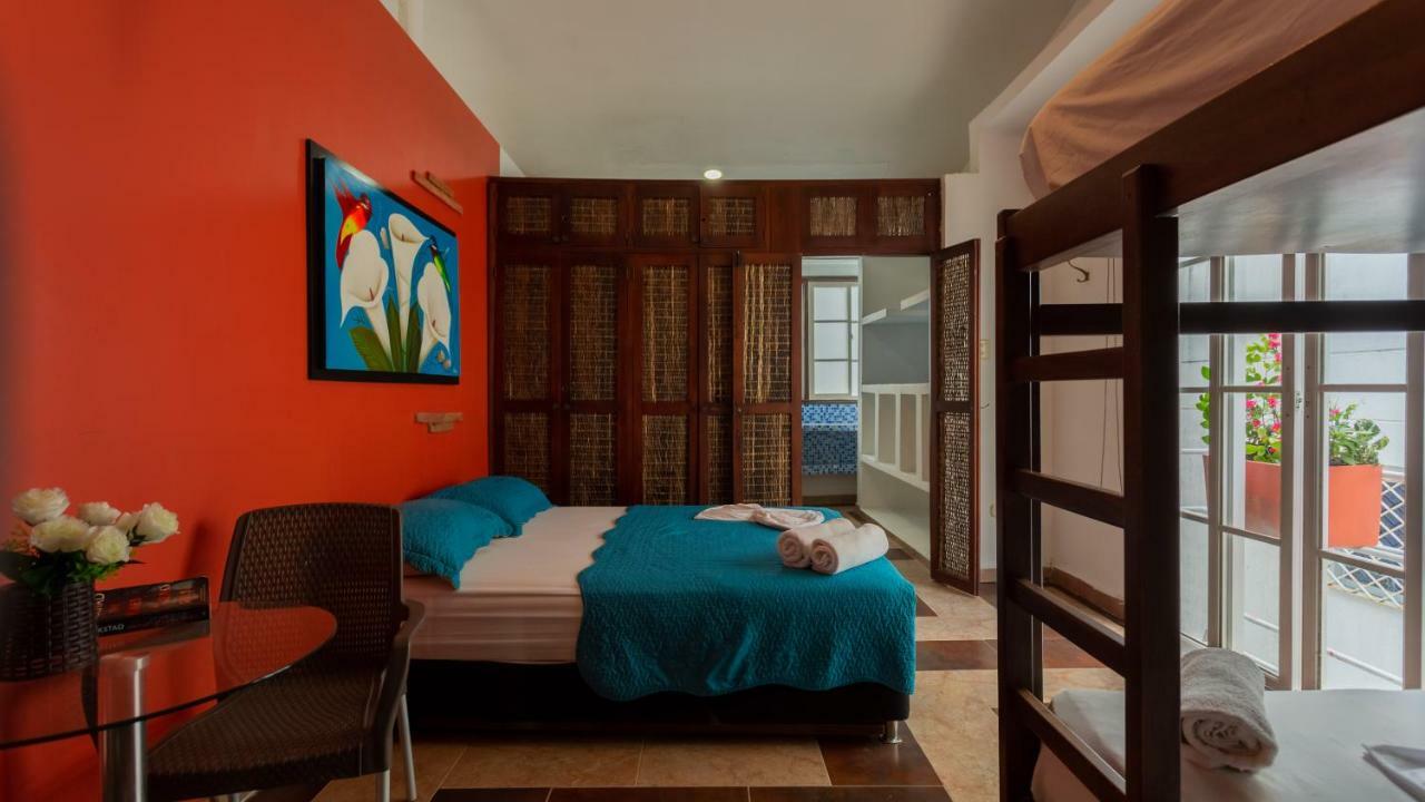 Hollywood Aparthotel Cartagena