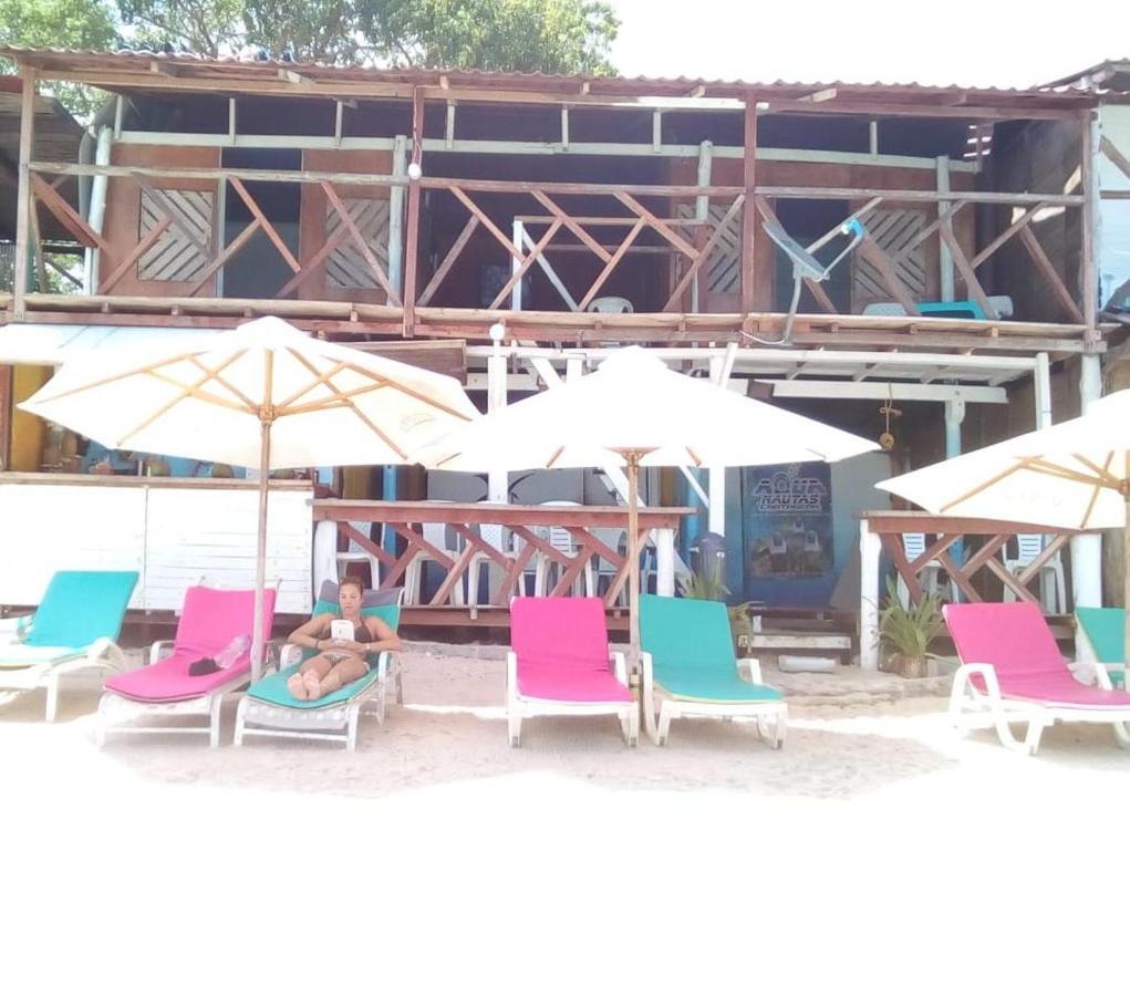 Cabanas Black And White Guest house