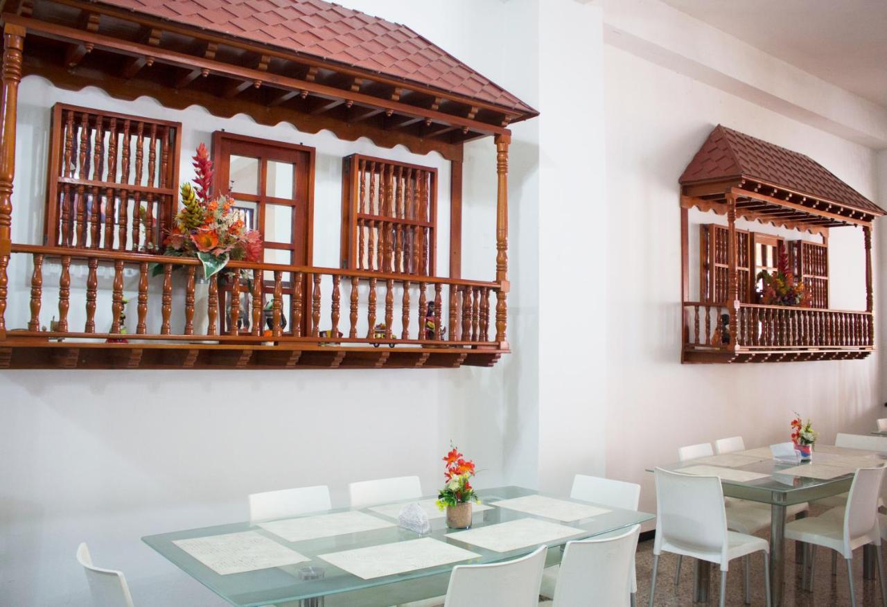 Dorado Plaza Centro Historico Hotel