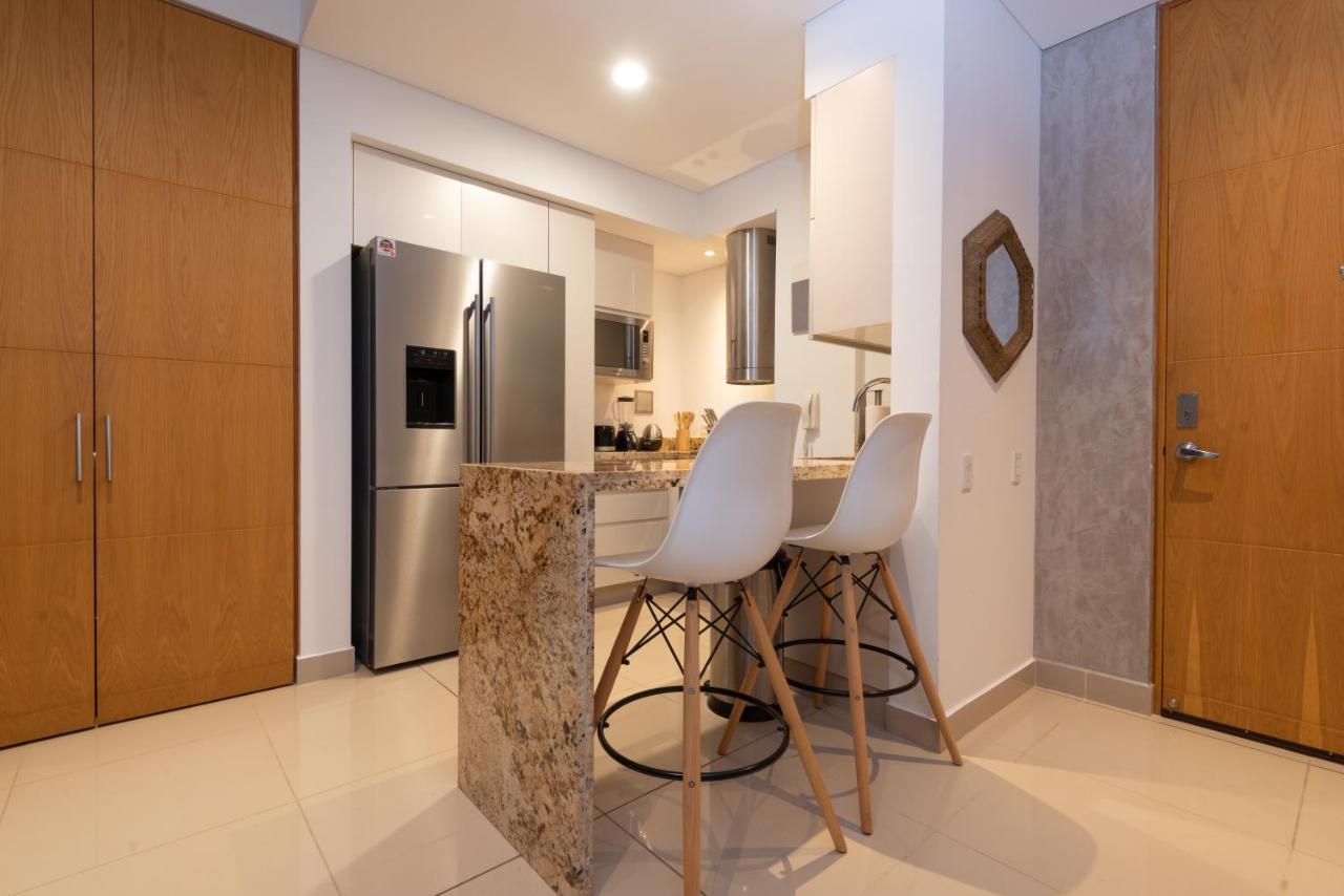 Luxe 1br Apt With Amazing Water And City Views 2801 Apartamento *