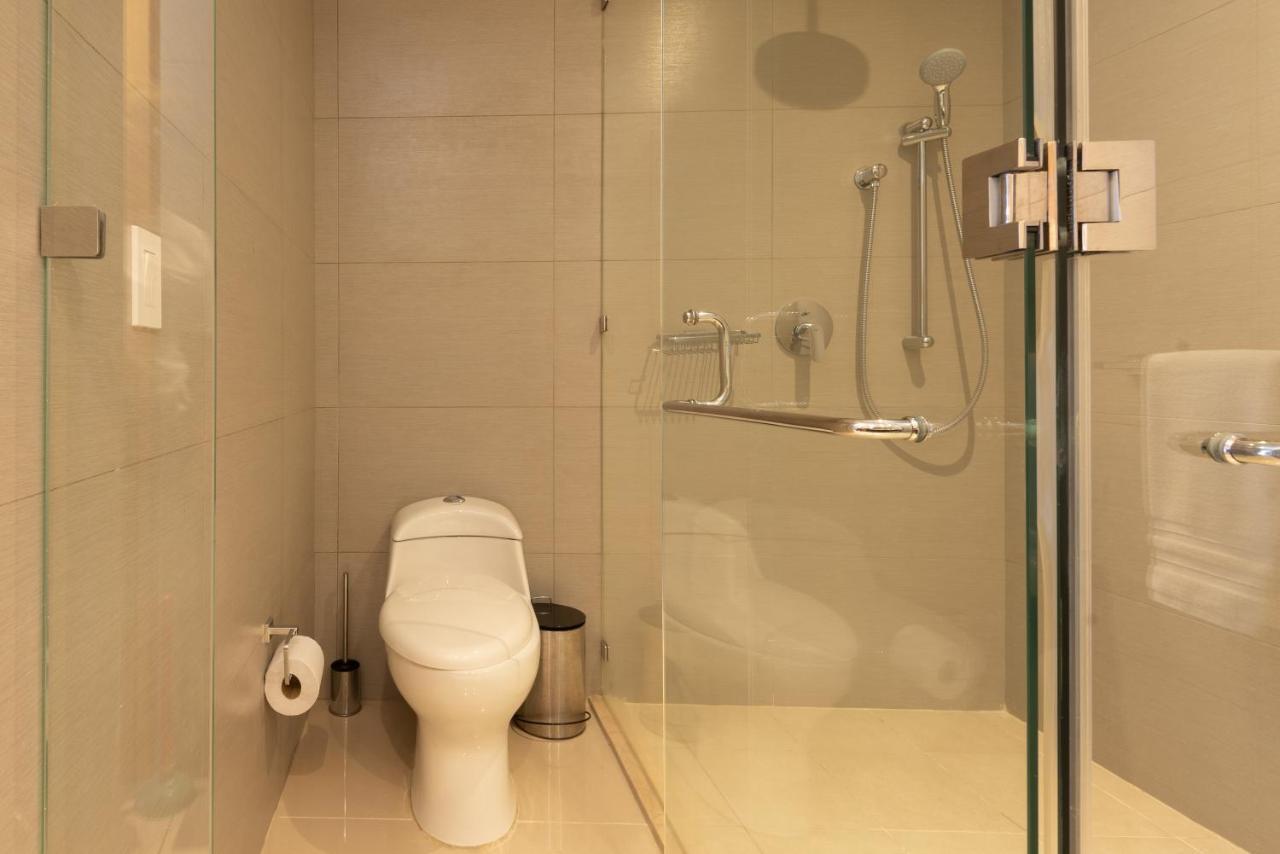 Luxe 1br Apt With Amazing Water And City Views 2801 Apartamento
