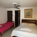 Habitacion Independiente Cerca Al Aereopuerto