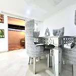 Private House - 4 Pisos - 100 Mts De La Playa