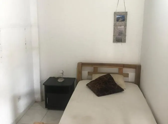 Castillo Rooms 11