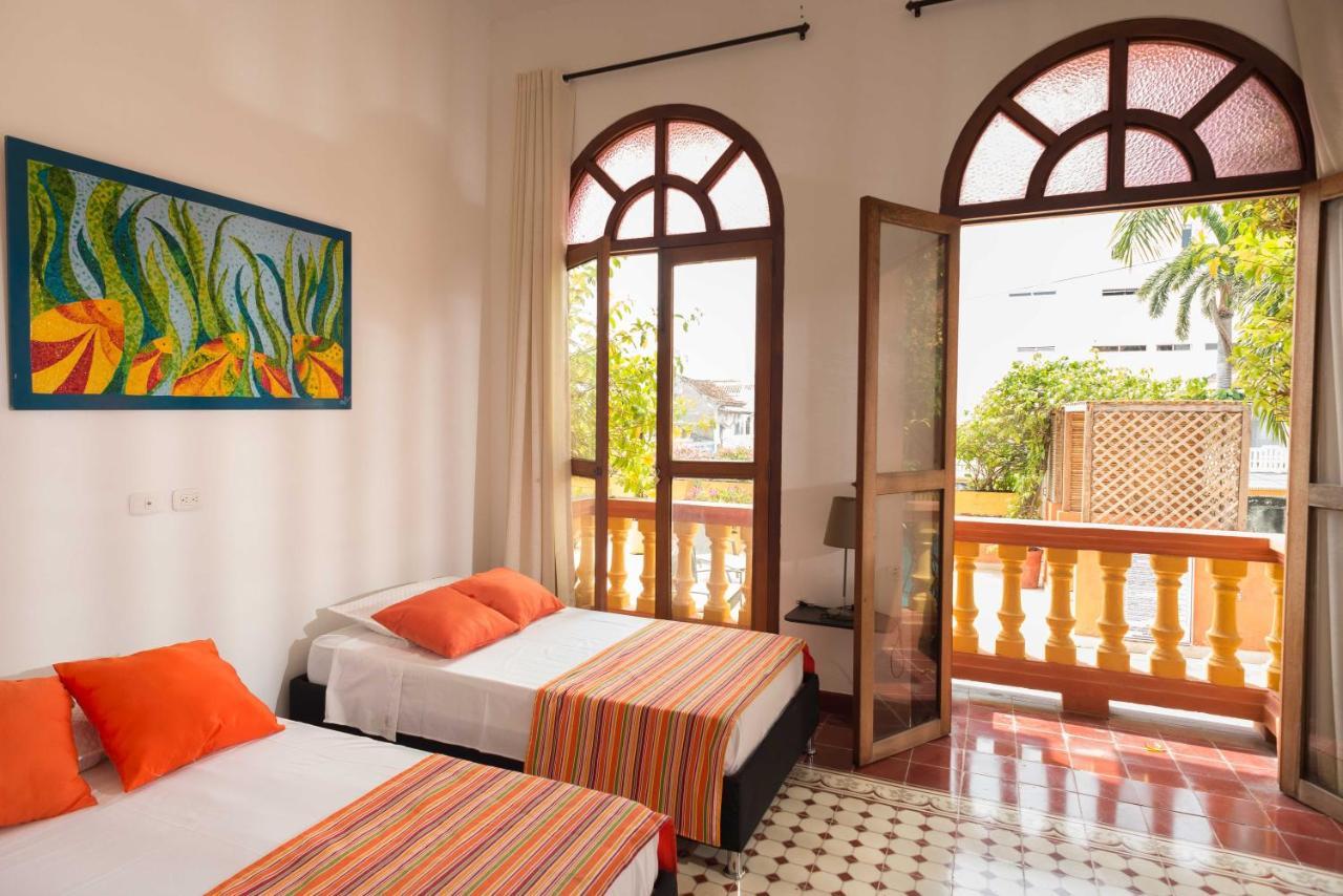Colonial With Swimming Pool Ana Maria Apartment