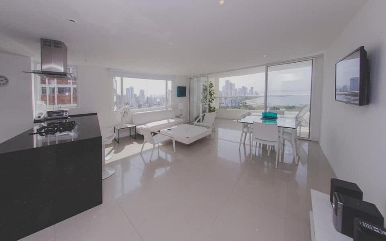 2tc19 Apartamento De 2 Alcobas Frente Al Mar Con Aire Acondicionado Y Wifi Para 6 Pesronas