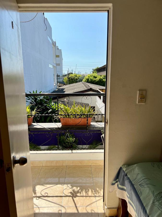 Casa Vera 2*