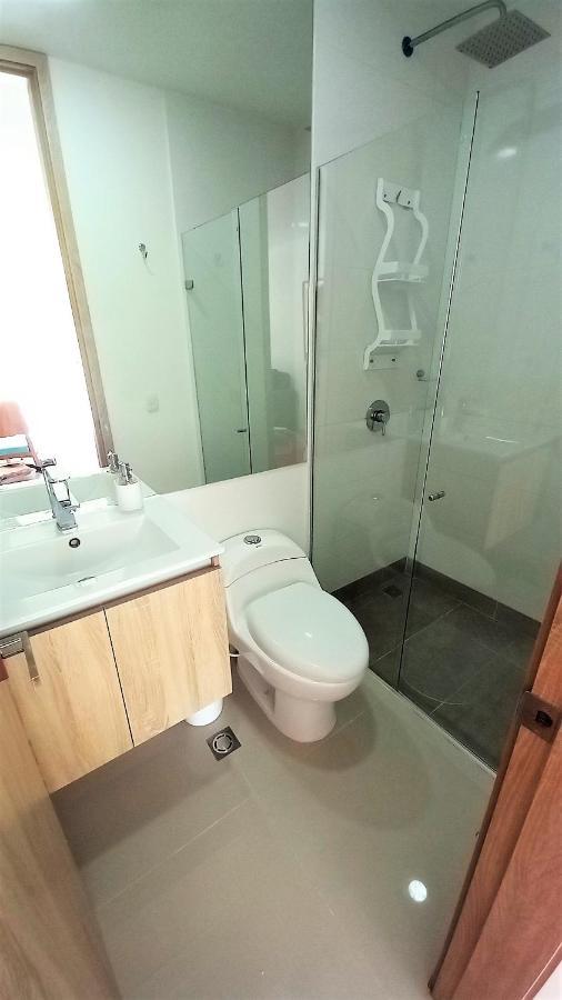 P18 2bd 2ba Brand New! 8 Blocks To Old Steps To The Apartamento *
