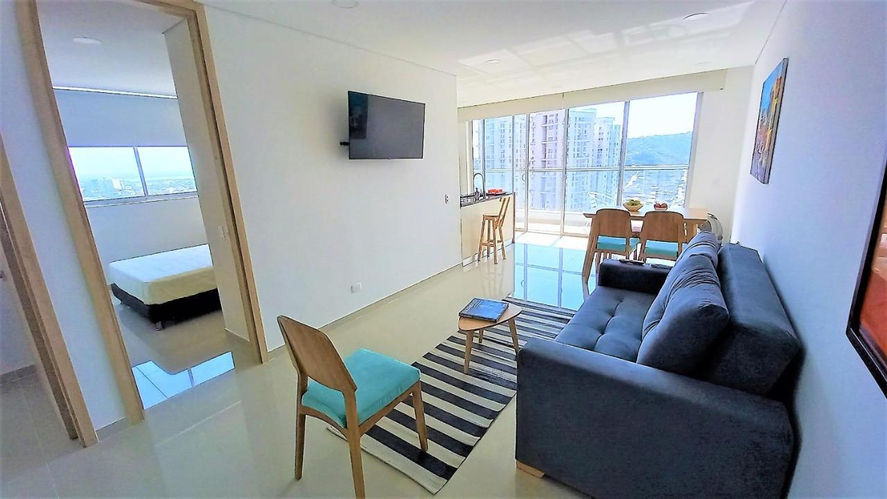 Apartamento P18 2bd 2ba Brand New! 8 Blocks To Old Steps To The *