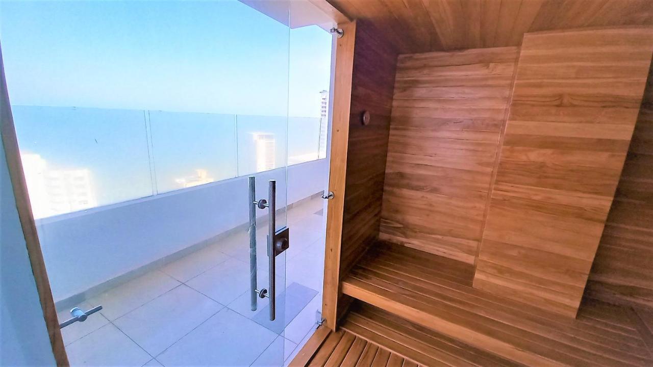 Apartamento P18 2bd 2ba Brand New! 8 Blocks To Old Steps To The
