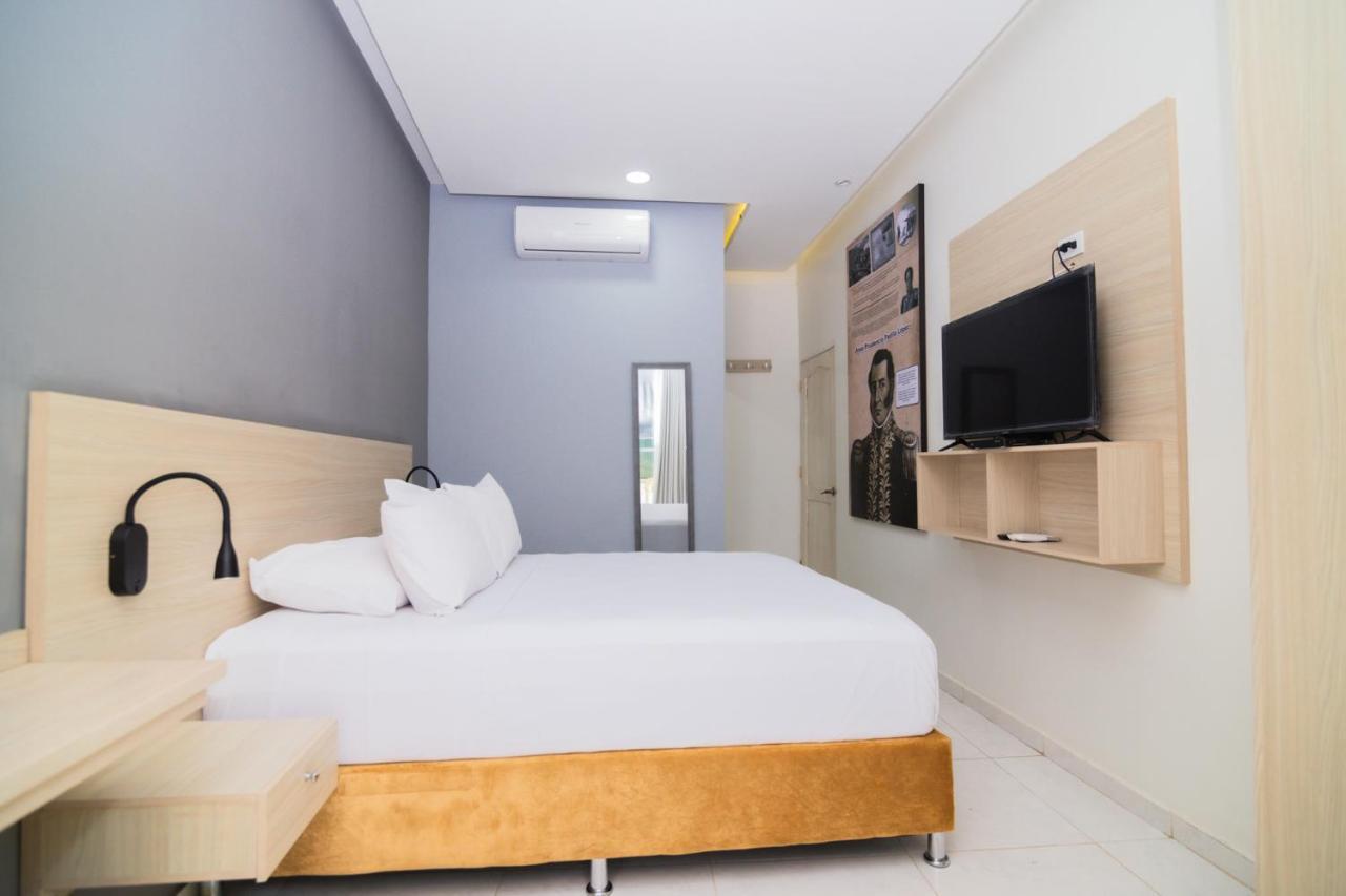Gallery Hotel 3*