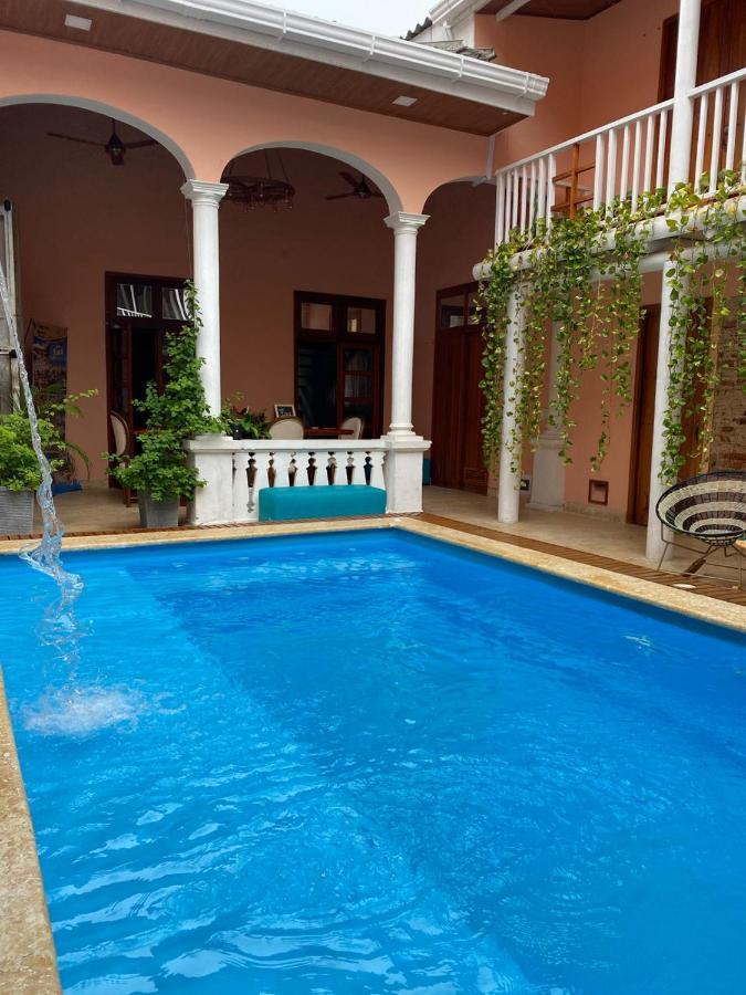 Acomodação com café da manhã  Casa Getsemani C.a Gastro Bar *