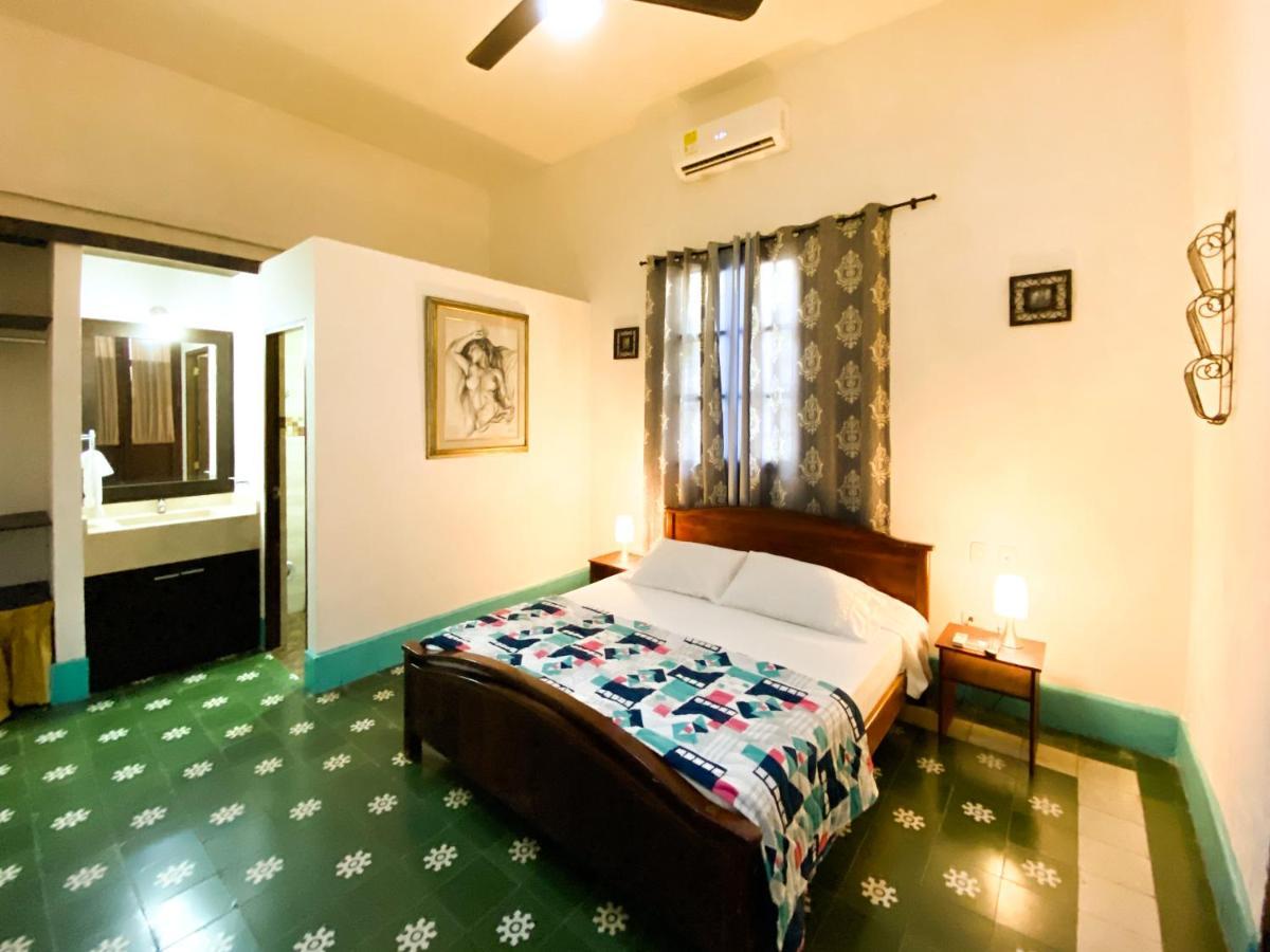 Mansion Bahia Manga Bed & Breakfast 2*