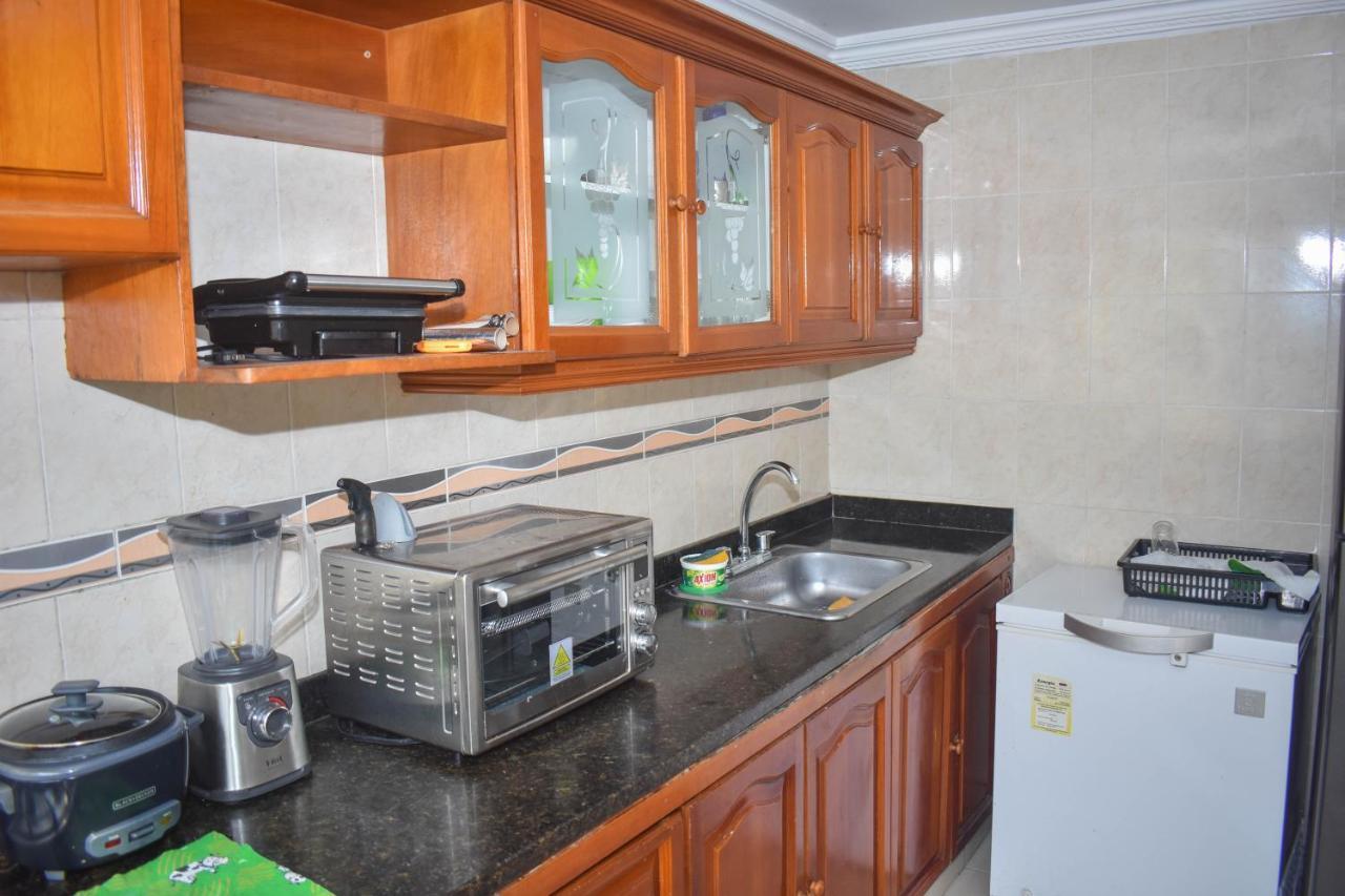 Privadas En El Emblematico Barrio De Manga Apartment