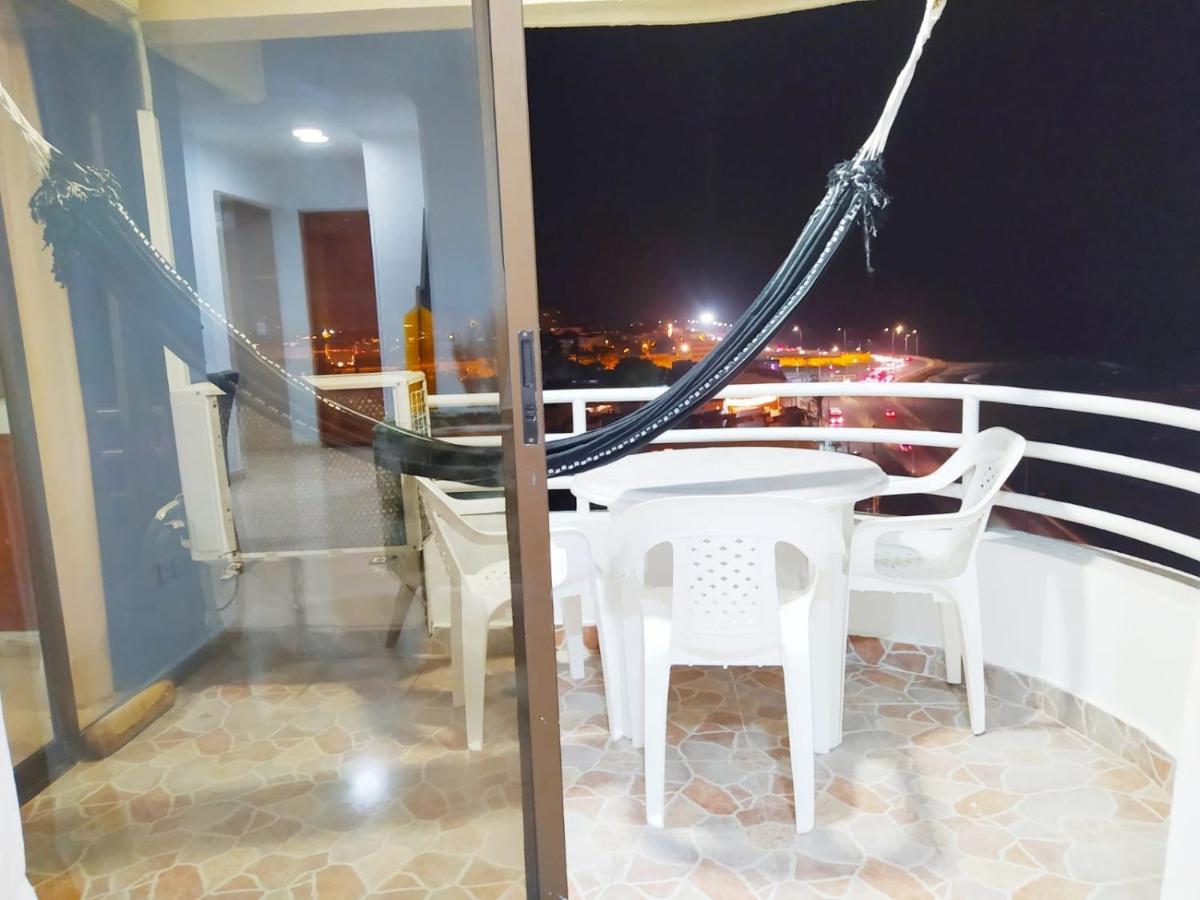 Apartamento Con Vista Al Mar Y Cerca Al Centro - 903 *