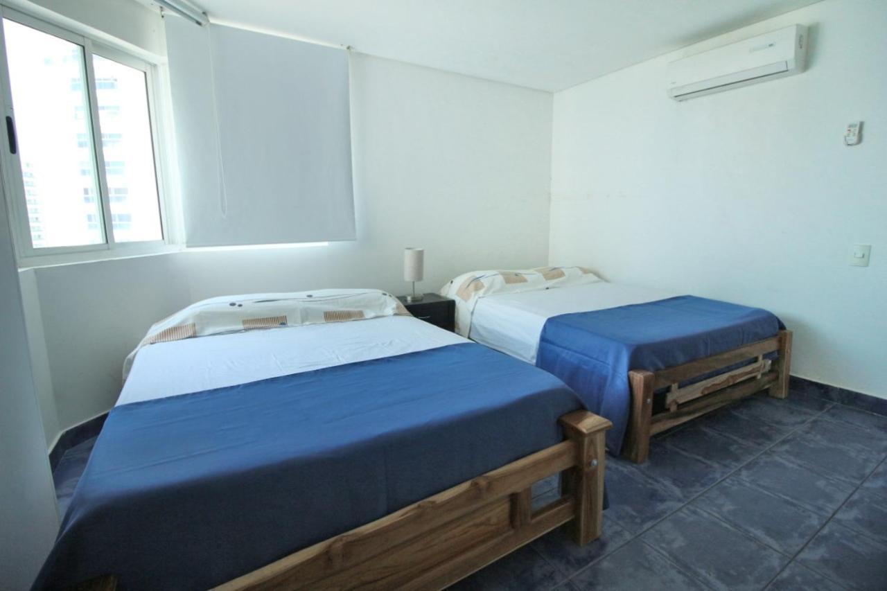 De 3 Habitaciones, 1103 Apartment *
