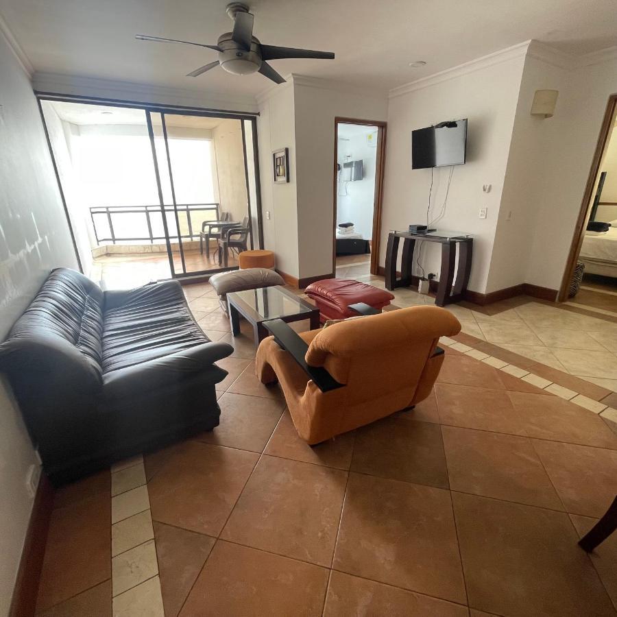 Apartamento Familiar. Apartment