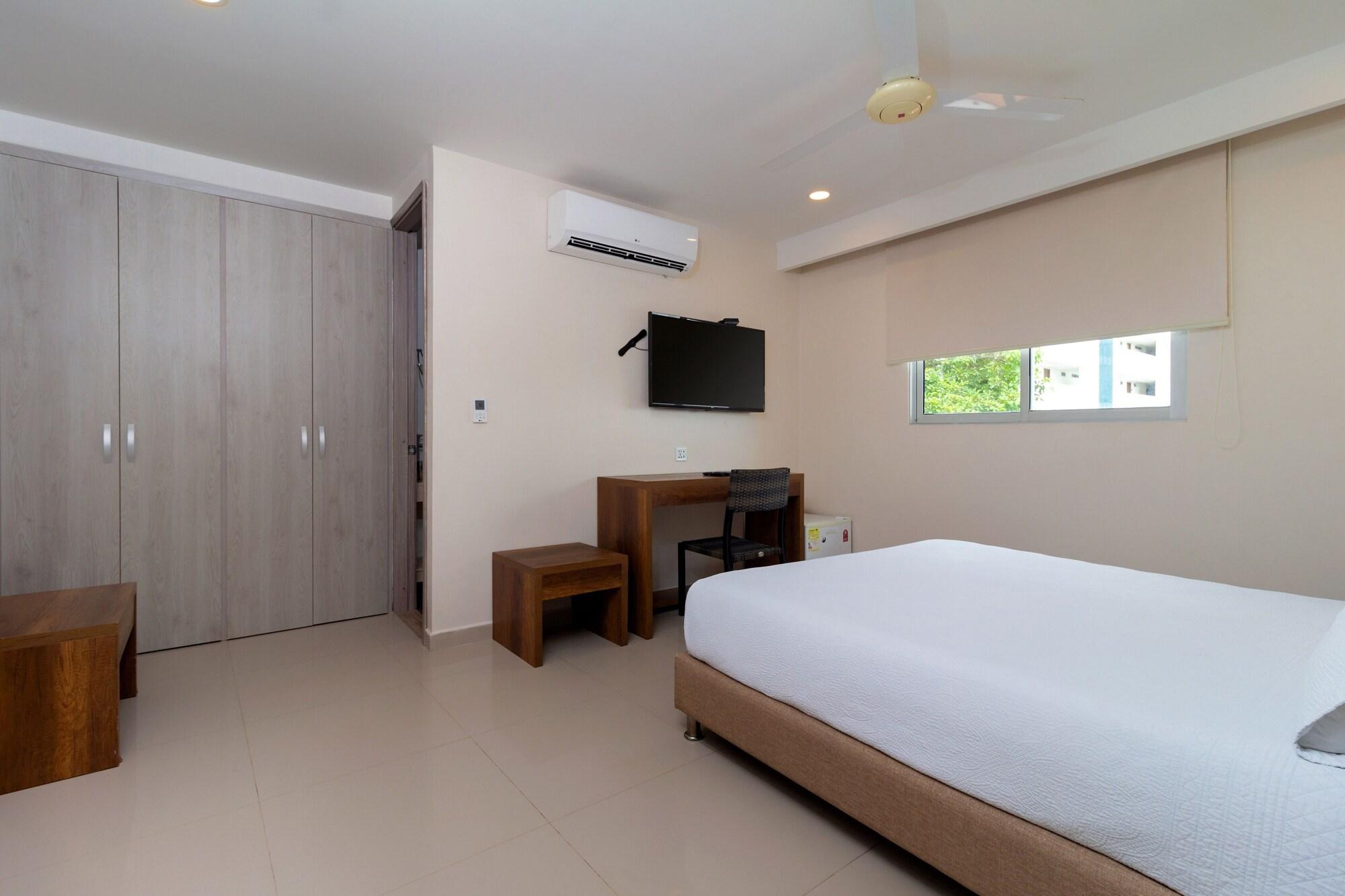 Summer Hotel